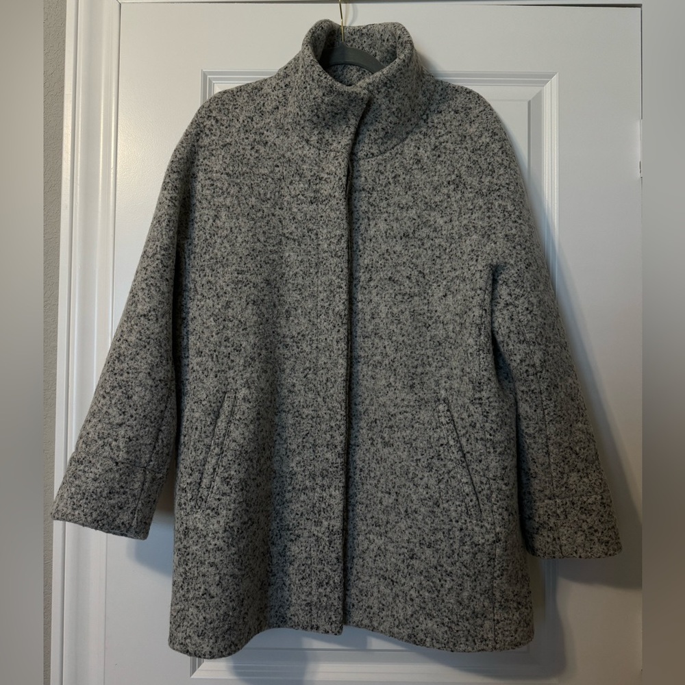Club Monaco Italian Wool Coat Women's
Outerwear Overcoat Wool Jacket